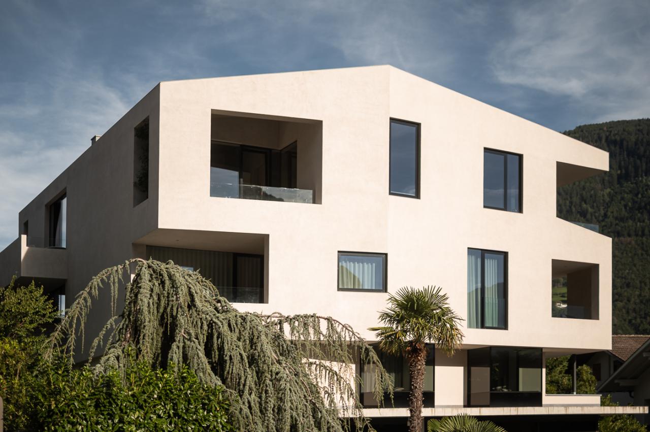 Change Maker Hotel Design Hotel Tyrol Fassade quer