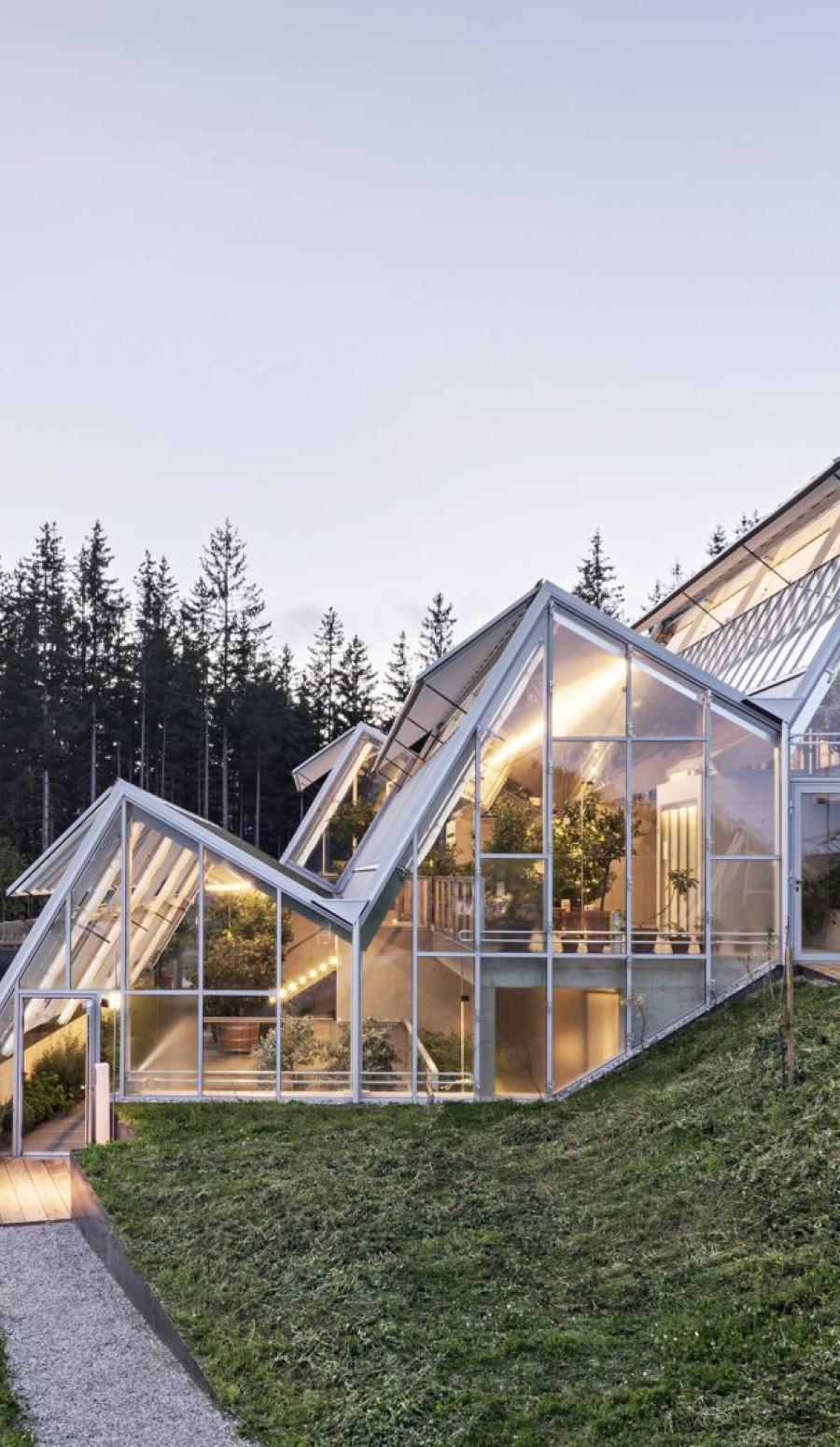 Change Maker Hotel Pogusch Glashaus
