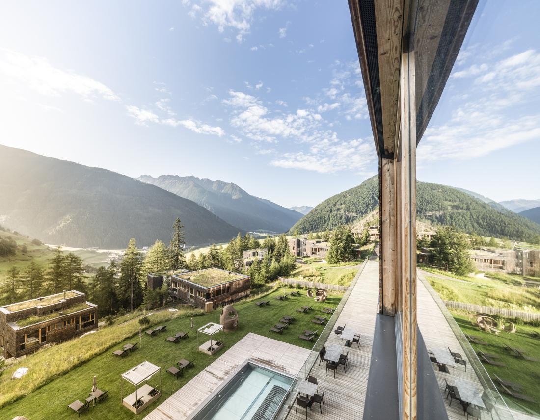 Hotel Gradonna Aussicht in die Natur von Kals