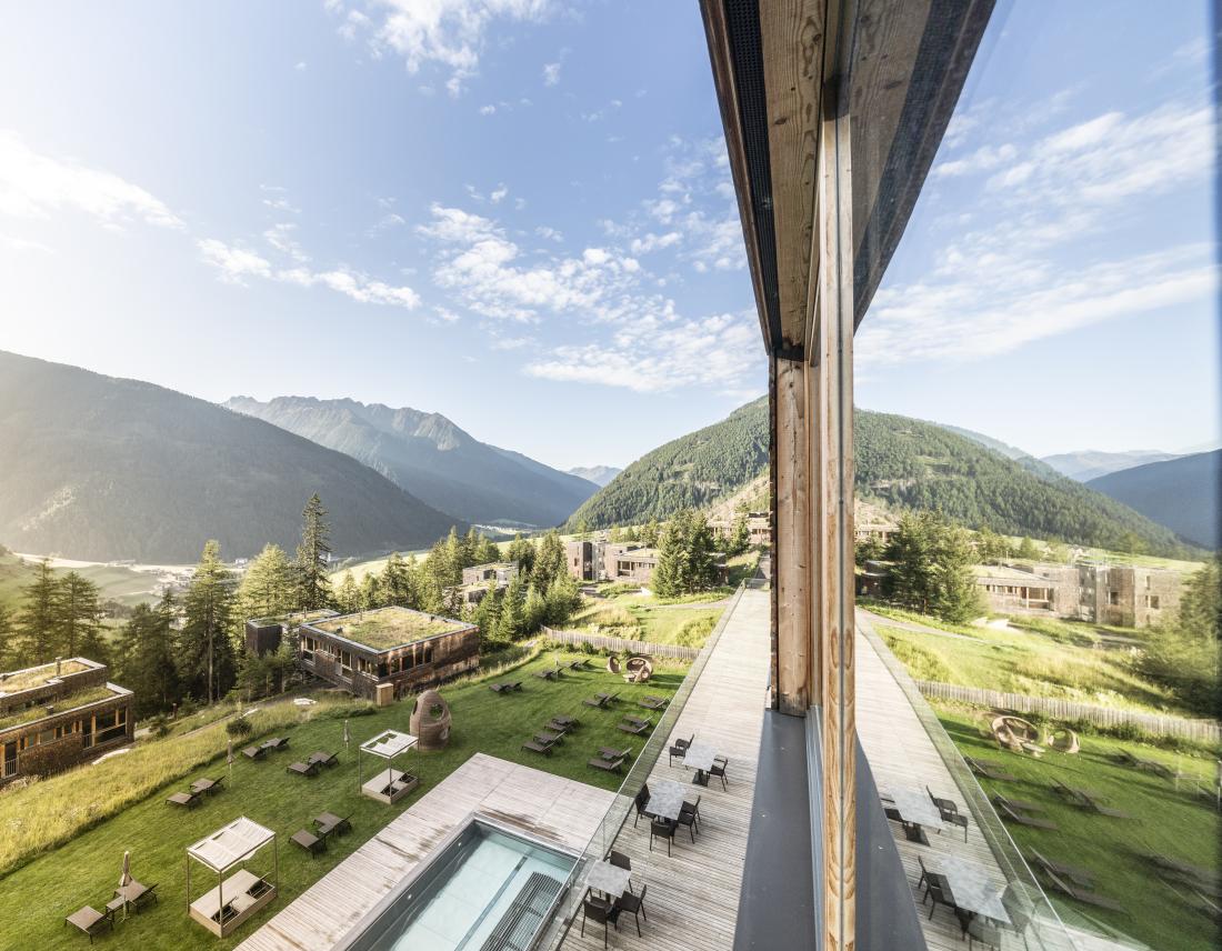 Hotel Gradonna Aussicht in die Natur von Kals