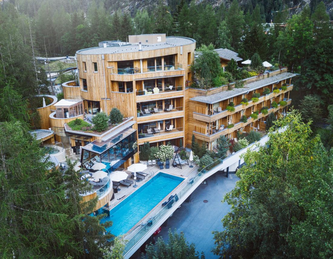 Change Maker Hotel Waldklause Oetztal Tirol Sommeransicht