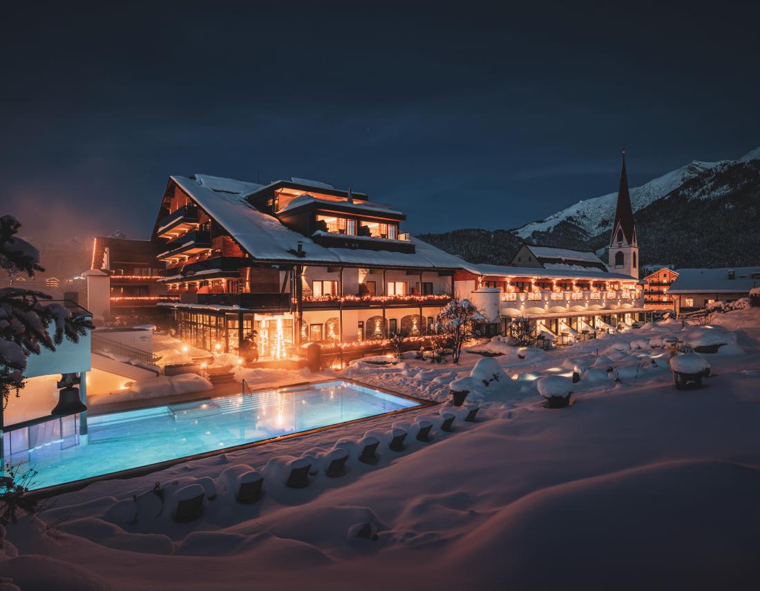 Hotel Klosterbräu Außenansicht Winter