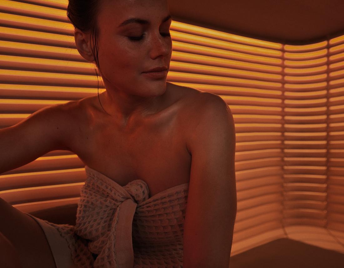 KLAFS Sauna Menschen relaxen