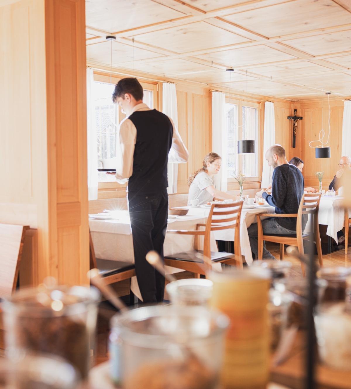 Change Maker Hotel Restaurant Krone Hittisau Frühstück Stube