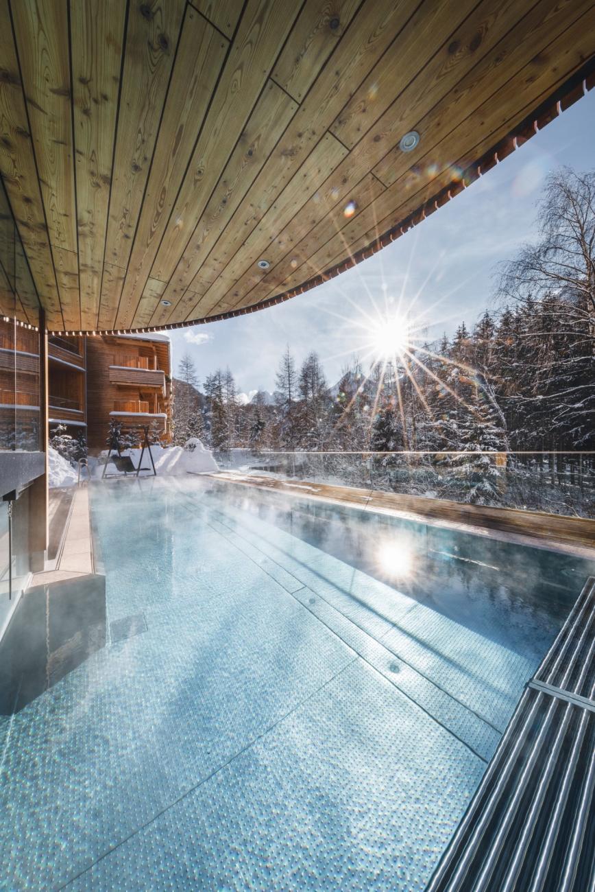 Change Maker Hotel Waldklause Oetztal Tirol Pool Winter Berge