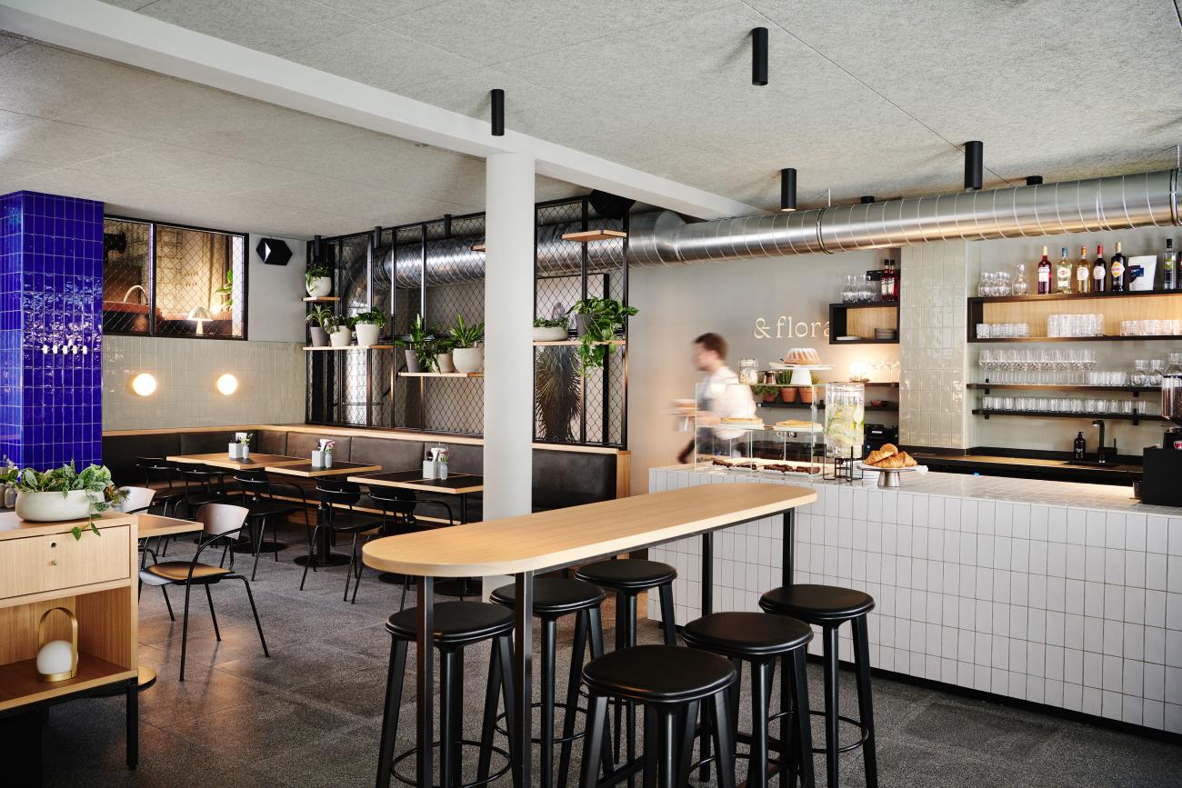 Change Maker Hotel Gilbert Wien Cafe