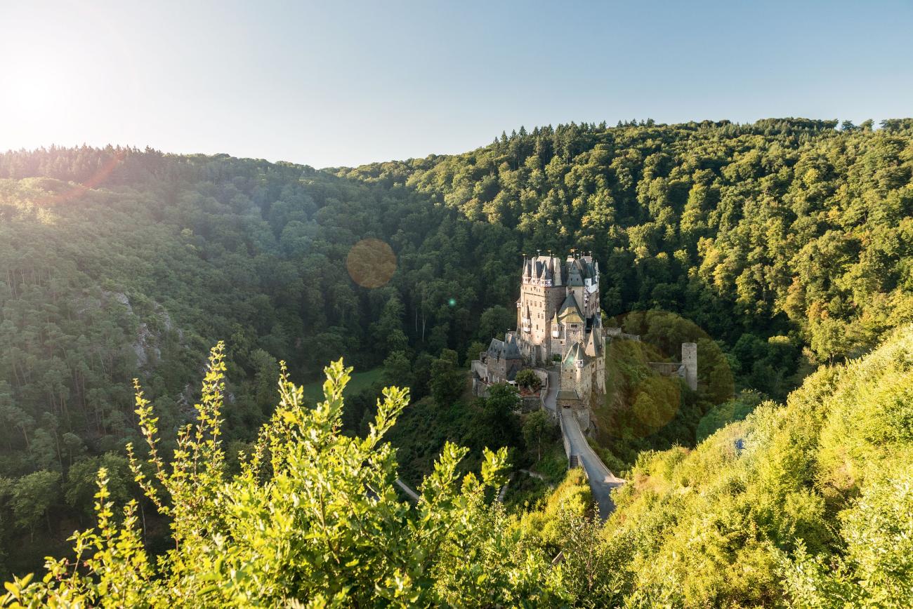 Eifel_Blick-auf-Burg-Eltz_Ketz_RPT-Gold