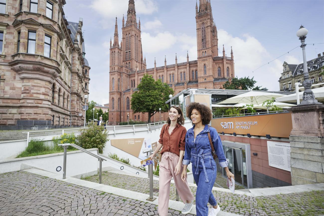 Wiesbaden Innenstadt Kultur Menschen