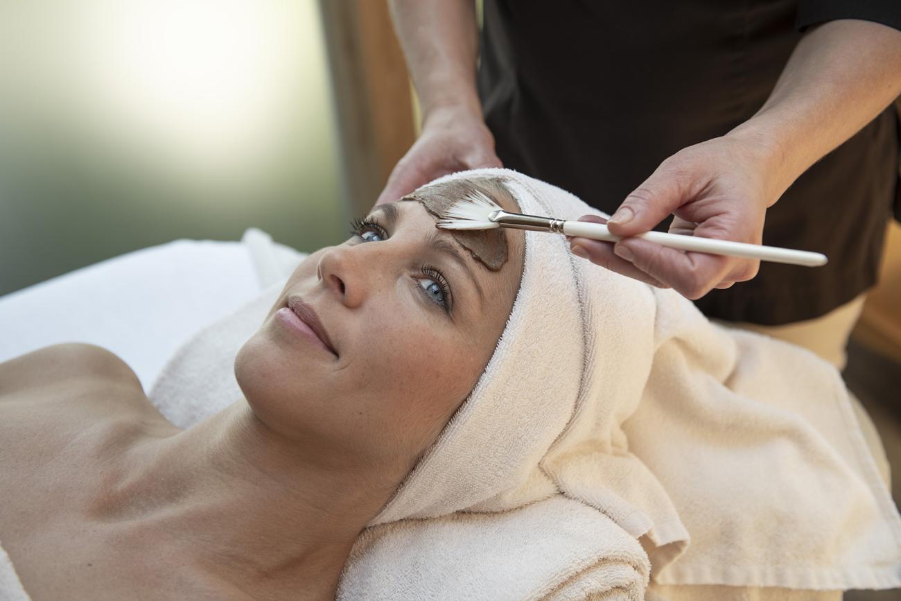 Waldhof Fuschlsee Resort Spa Behandlung Wellness