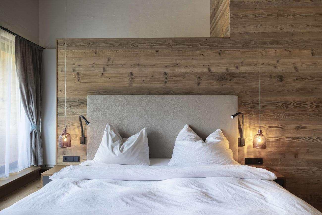 Schlafzimmer aus Holz von Holzbau Maier 