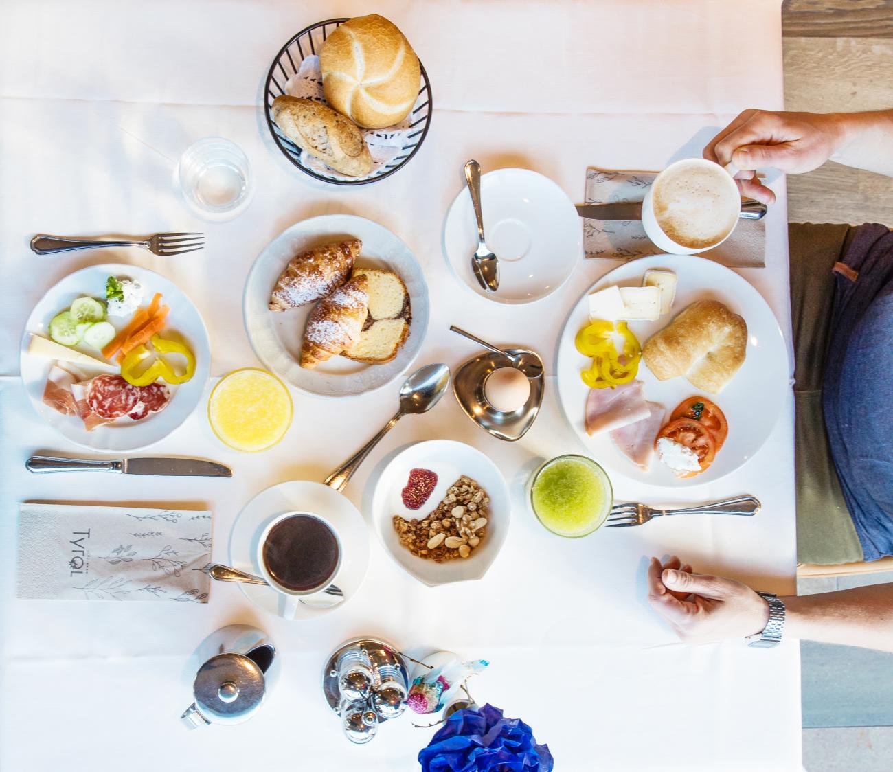 Hotel Tyrol Dolomites Slow Living Frühstück