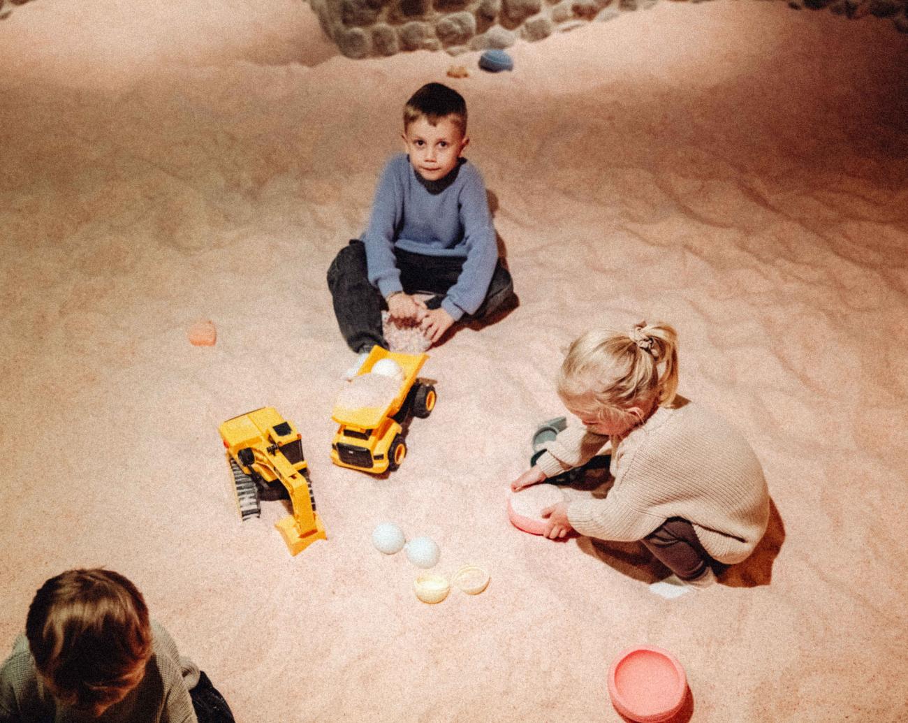 CMH_PostFamilyResort_Salzkiste mit Kindern