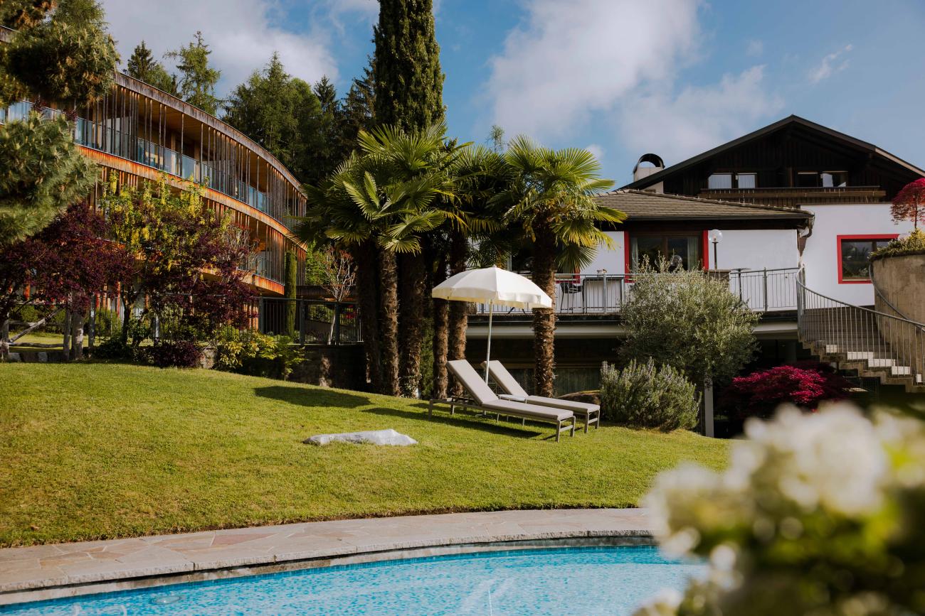 CMH_Waldhof2_Pool und Holzbau
