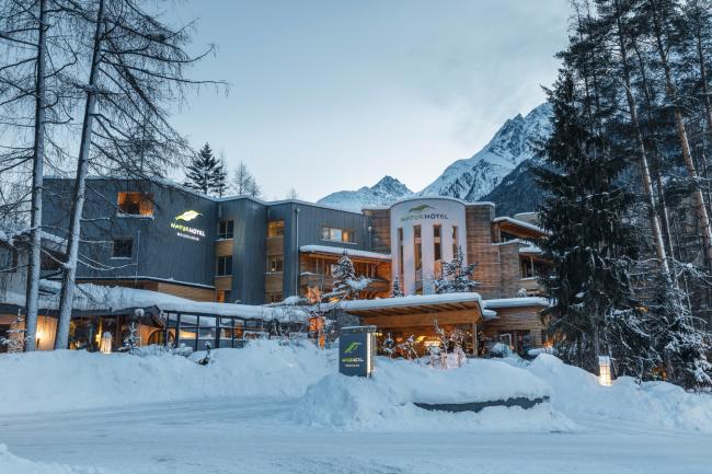 Change Maker Hotel Waldklause Oetztal Tirol Winter Ansicht