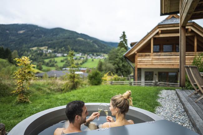 Change Maker Hotel Gut Trattlerhof Bad Kleinkirchheim Chalet Jacuzzi