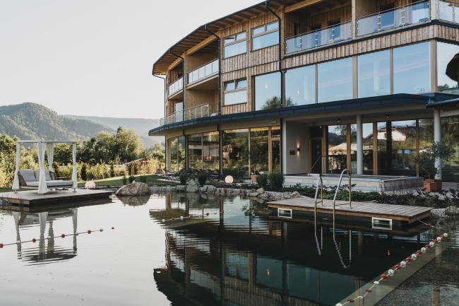 Change Maker Hotel Naturhotel Molzbachhof Holzbau Schwimmteich Adults Only Spa