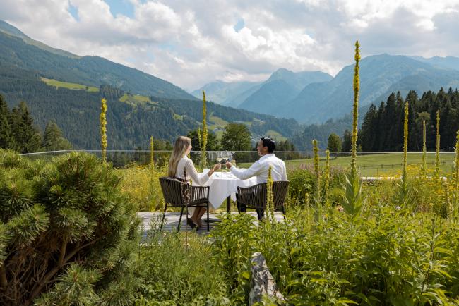 Change Maker Hotel Sonnberghof Frühstück Garten