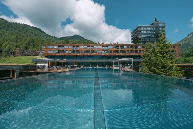 Adults-only Pool im Gradonna Mountain Resort
