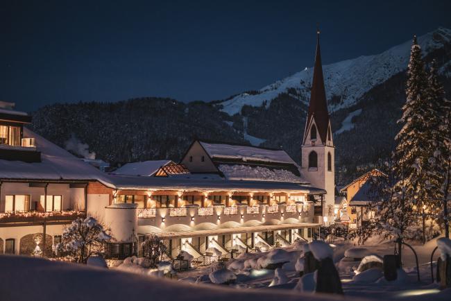 Hotel Klosterbräu Außenansicht Winter