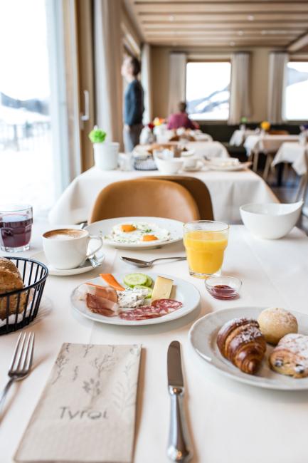 Hotel Tyrol Dolomites Slow Living Frühstück