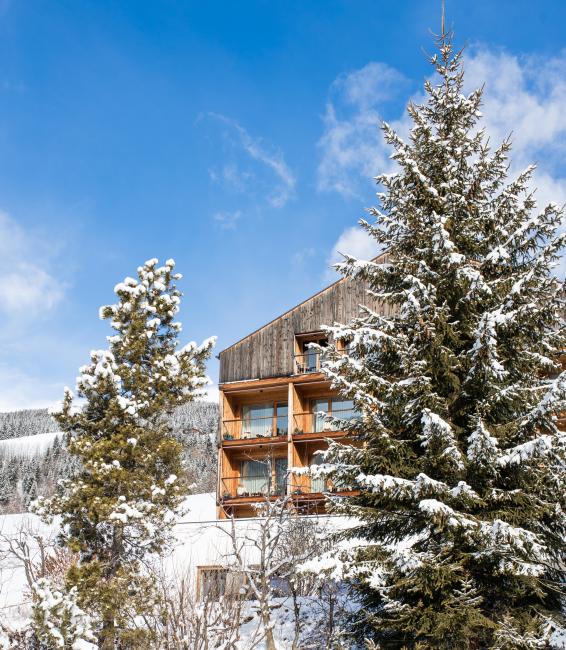 Hotel Tyrol Dolomites Slow Living Winter Aussenansicht