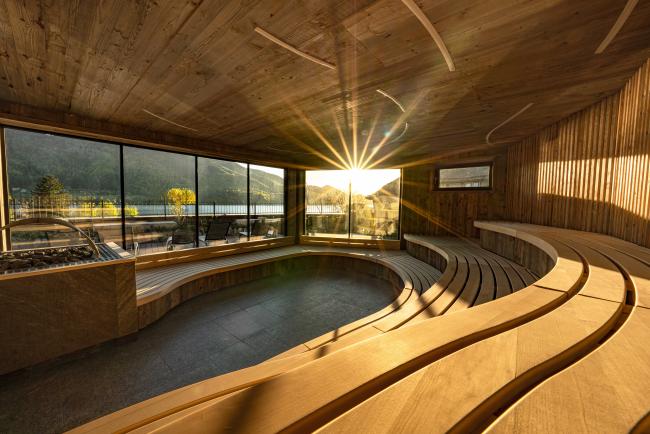 Neue Panoramasauna im Waldhof Fuschlsee Resort