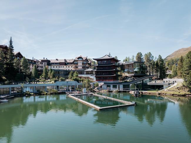 Hotel Hochschober Aussenansicht mit Seebad