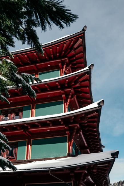 Chinaturm vom Hotel Hochschober im Winter