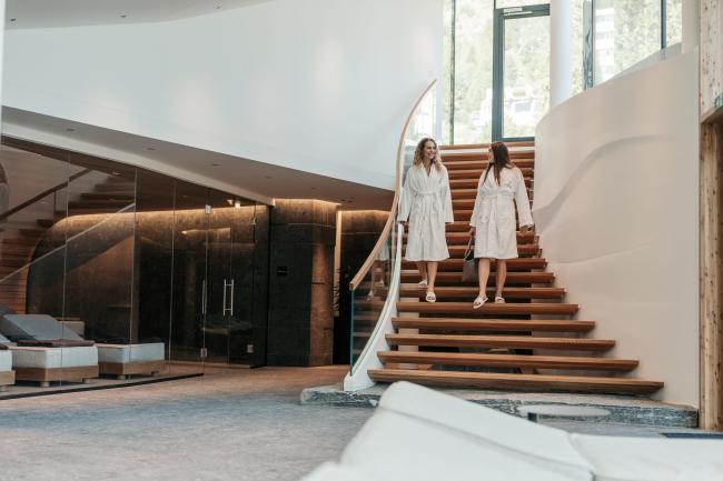 Freundinnen im See-Sauna Zubau im Hotel Hochschober