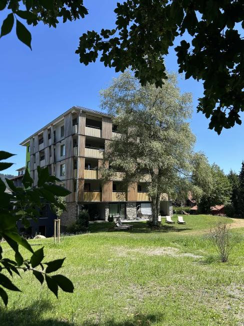 Hotel Kronenhof mit Gartenareal