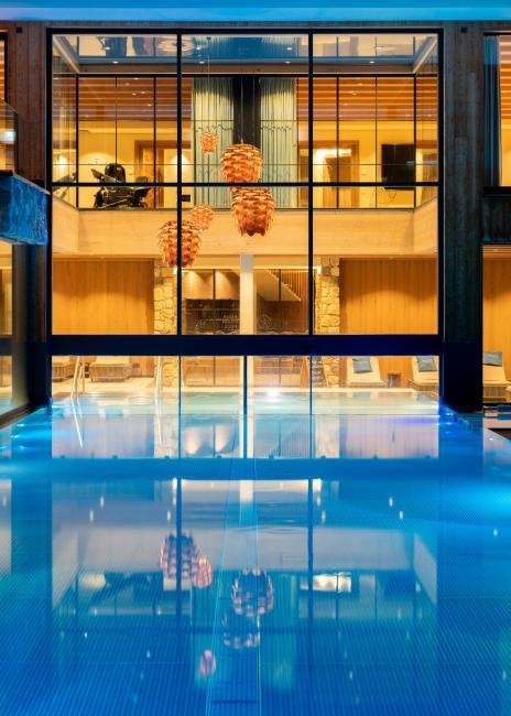 CMH_GutSonnberghof_Pool abends