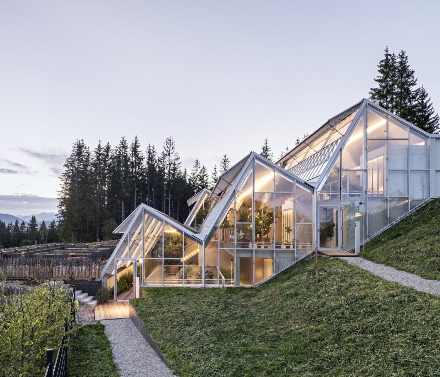 Change Maker Hotel Pogusch Glashaus