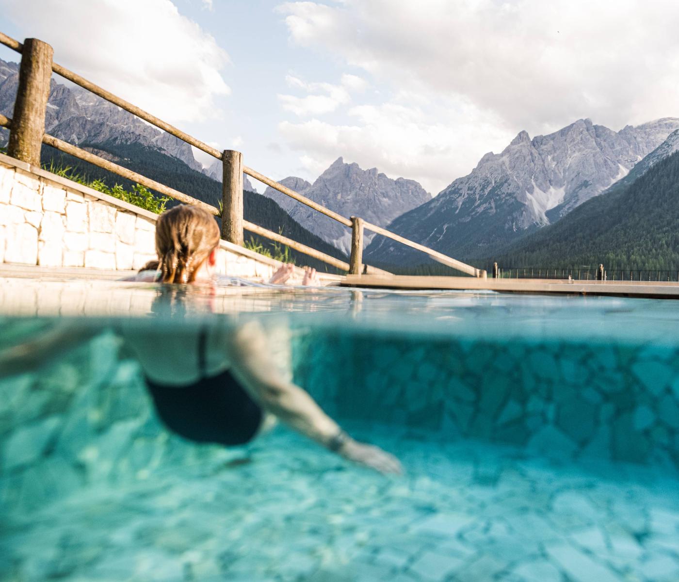 Change Maker Hotel Berghotel Sexten Pool Berge