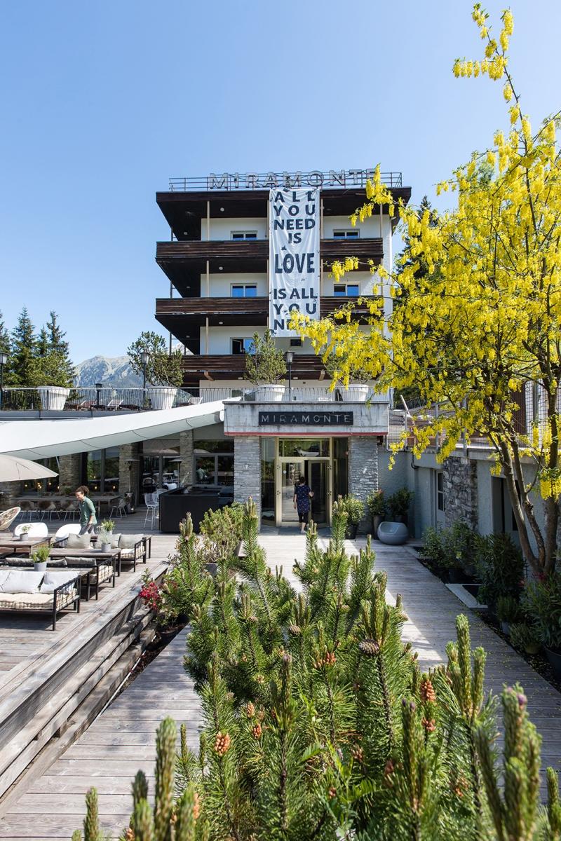 Change Maker Hotel Miramonte Bad Gastein Terrasse Kraeuter