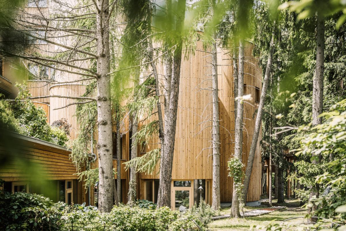 Change Maker Hotel Waldklause Oetztal Tirol Wald Spa