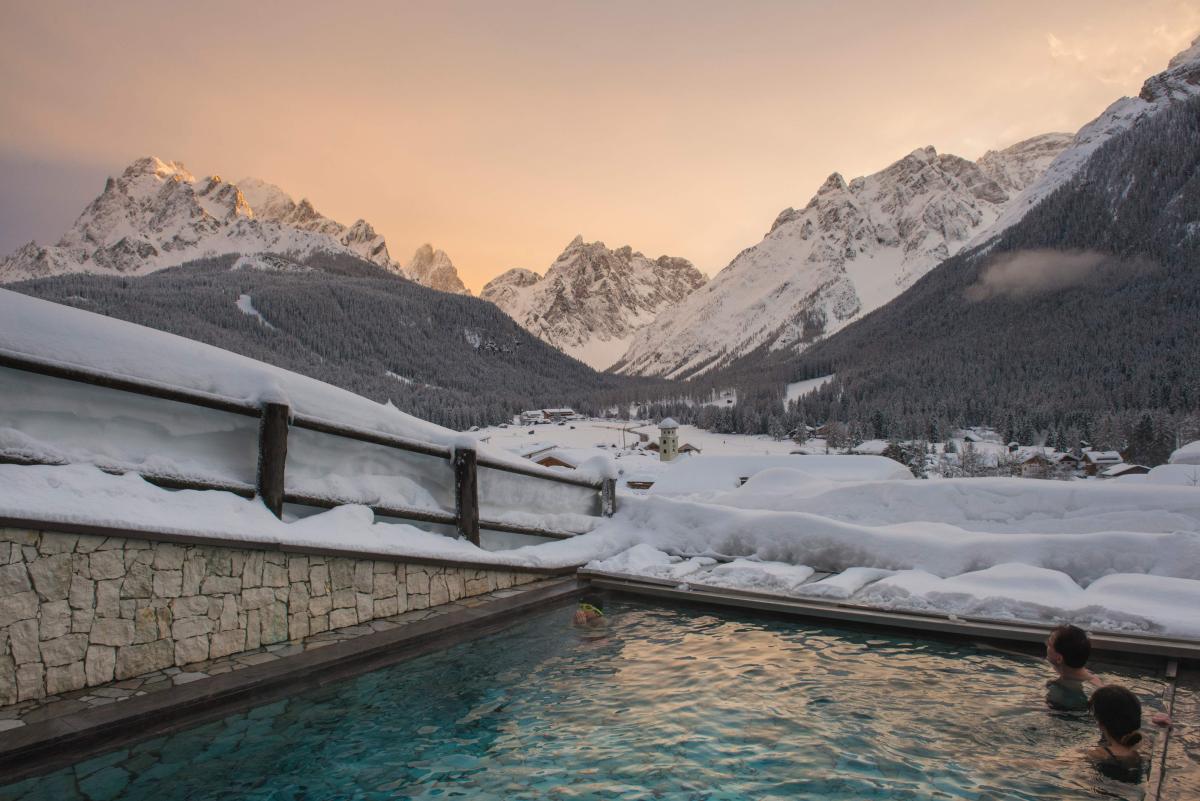 Change Maker Hotel Berghotel Sexten Pool Winter Outdoor