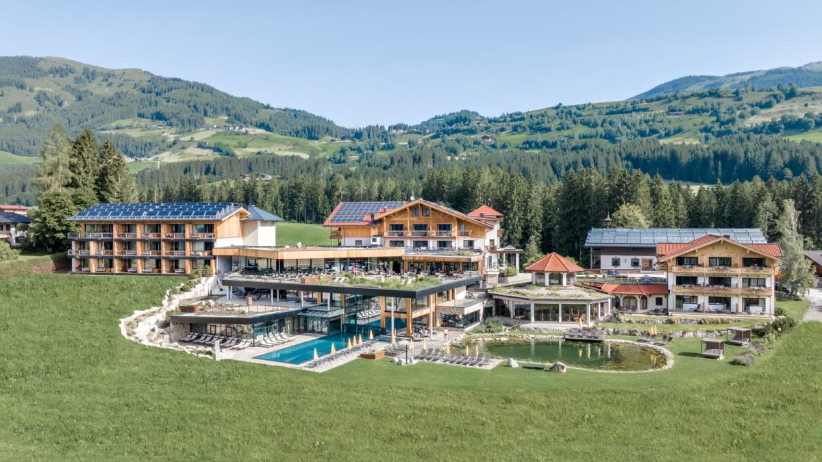 Aussenansicht vom Change Maker Hotel Gut Sonnberghof