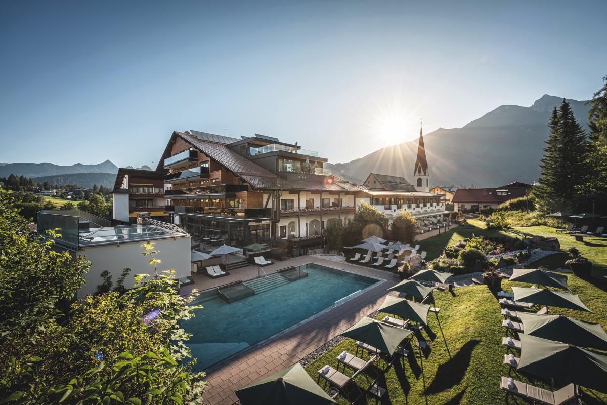 Hotel Klosterbräu Außenansicht Sommer